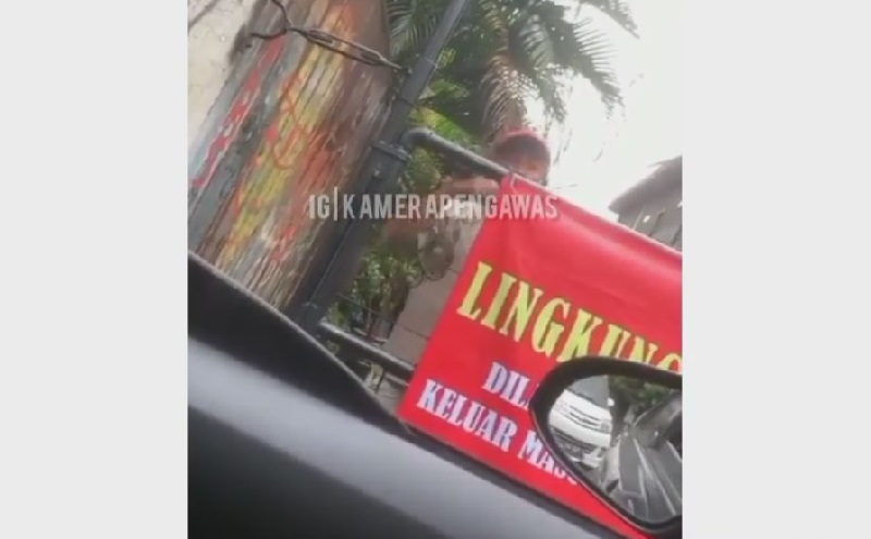 Viral Dugaan Pungli di Portal Mikro Lockdown Kebon Jeruk, Oknum: Rp20.000 Saya Kasih Lewat