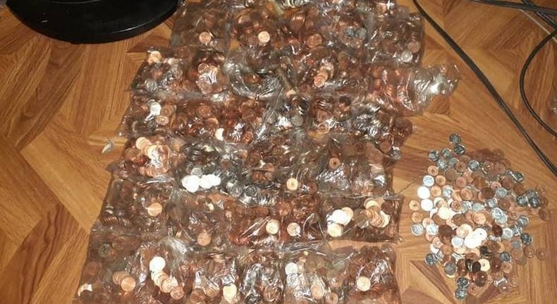 Duh, Perusahaan Ini Bayar Gaji Karyawan Pakai Koin
