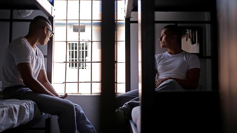 Kondom dan Pelumas Dilarang Masuk Penjara, Napi Gay Gugat ke Pengadilan