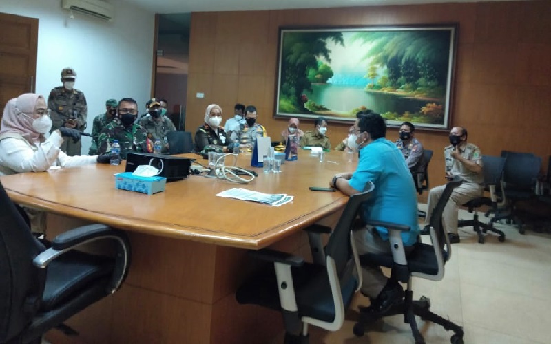 Bupati Karawang Kecewa Berat Temukan Pabrik Langgar Prokes, Siapkan Sanksi Tegas