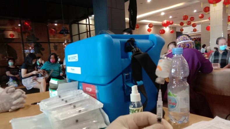 Dinkes Makassar Adakan Vaksinasi Massal di Mal Targetkan Anak-Anak