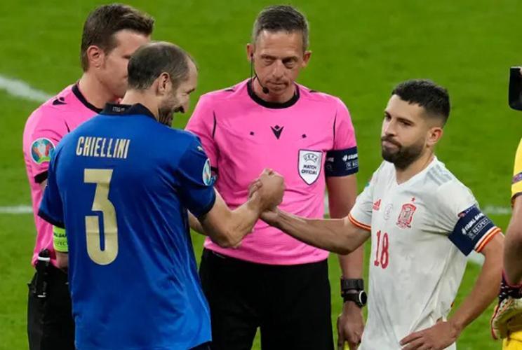 Terungkap, Cara Licik Chiellini yang Bantu Italia Hajar Spanyol Jelang Adu Penalti