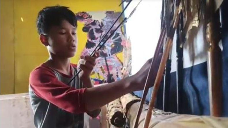 Gabriel Sananta Putra, Dalang Cilik Berprestasi Anak Tukang Rosok di Karanganyar