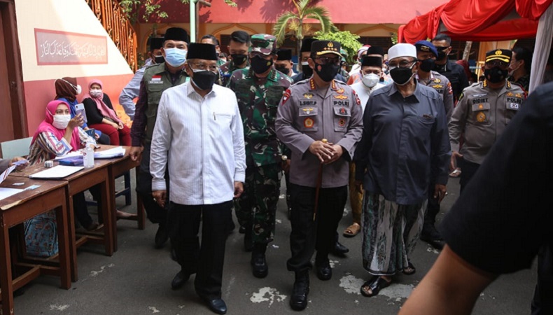 Kapolri Instruksikan Jajarannya Gandeng Warga NU Percepat Herd Immunity 