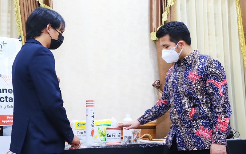 Emil Dardak Lirik Disinfektan Permanen Antivirus Teknologi Nano Karya ITS