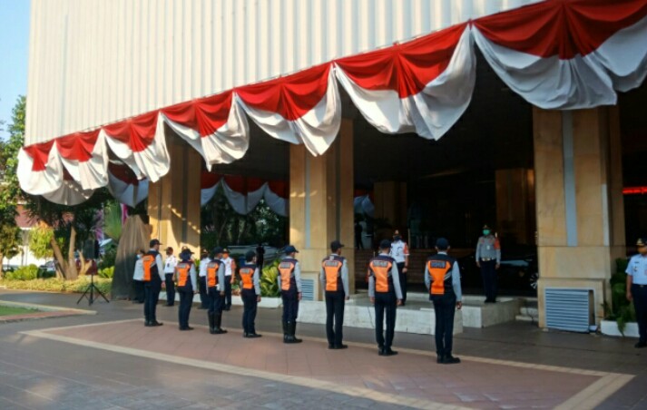 8 Oknum Dishub DKI Dipecat Usai Langgar PPKM, Anies Apresiasi