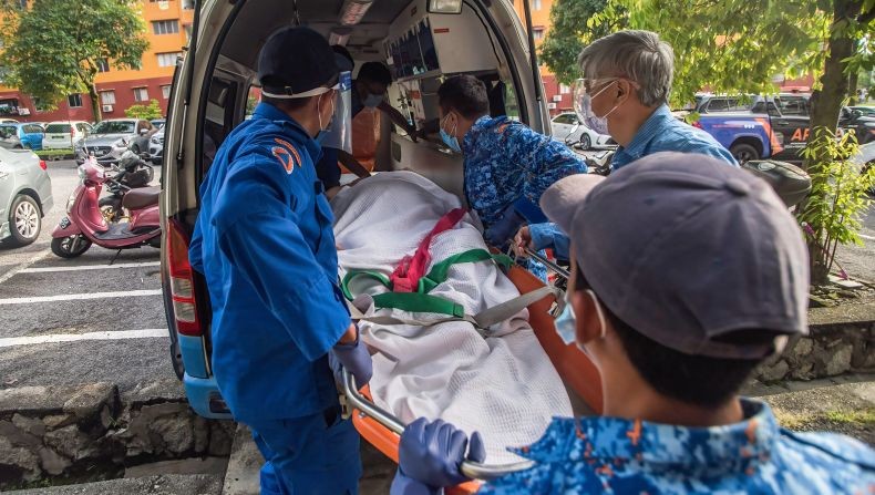 Malaysia Catat 15.902 Kasus Baru Covid, Rekor 2 Hari Berturut-turut