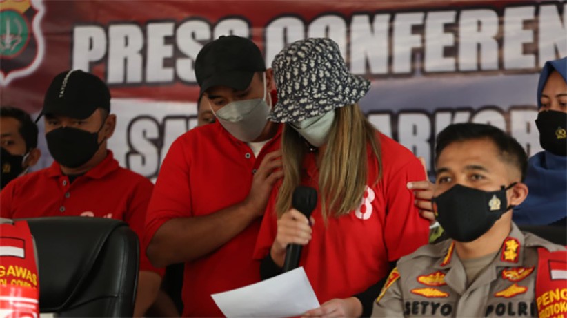 Menyesal, Nia Ramadhani: Seharusnya Saya Berikan Contoh yang Baik bagi Anak-Anak Saya