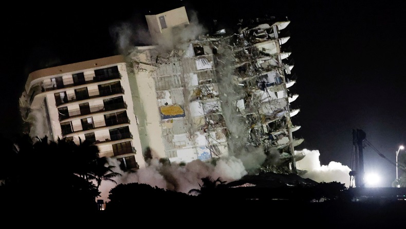 Gedung 12 di Miami Runtuh, Kucing Ditemukan Selamat Jumlah Korban Tewas 79 Orang