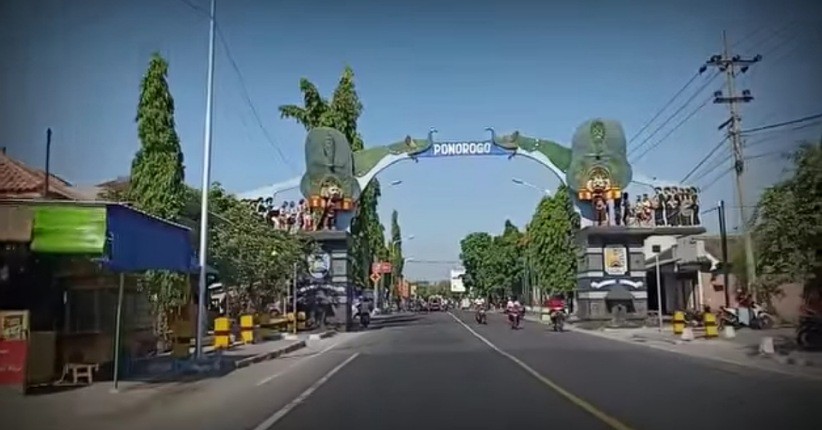 Mengenal Tugu Reog Ngepos Mlilir, Orang Luar Jangan Berani Lewat jika Tak Ingin Menangis