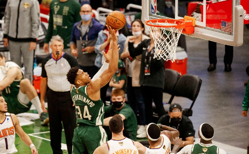 Final NBA Gim Ketiga: Taklukkan Phoenix Suns, Milwaukee Bucks Perkecil Ketinggalan