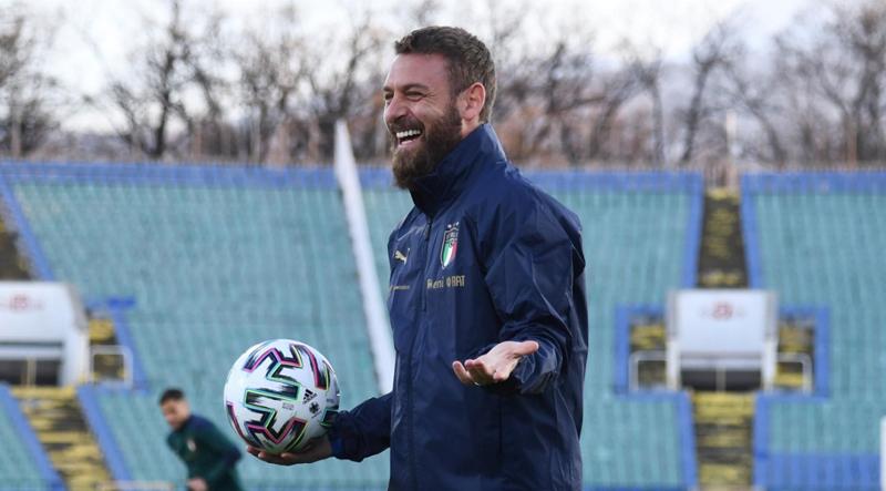 AS Roma Tunjuk Daniele De Rossi Jadi Pengganti Jose Mourinho