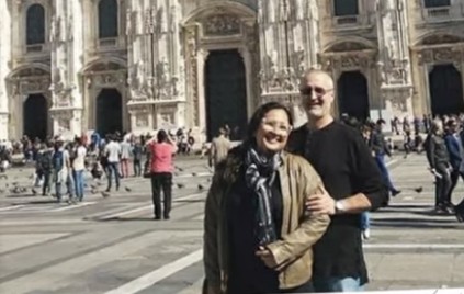 Kabar Duka, Suami Dewi Irawan Meninggal Dunia di Italia