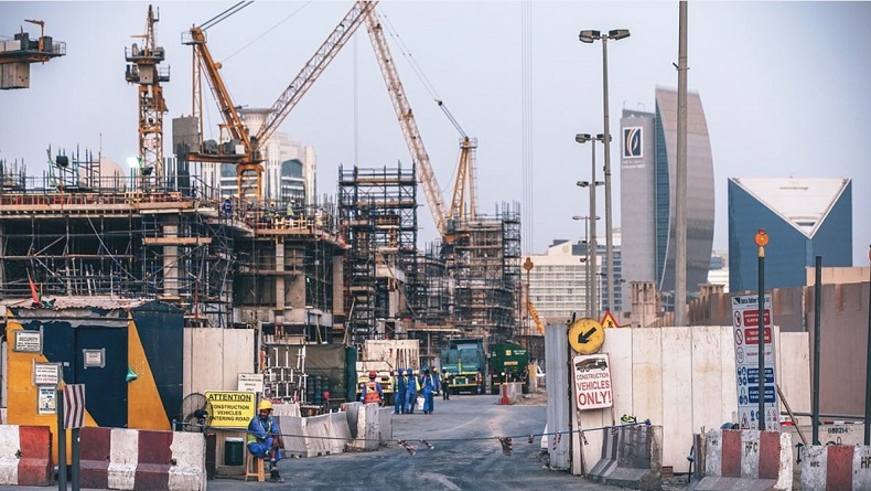 Crane Runtuh di Area Pembangunan Gedung Bertingkat, Sejumlah Pekerja Tewas