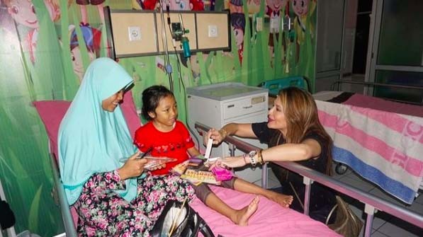 Unggah Foto Berhijab, Tamara Bleszynski Blak-blakkan Soal Kepercayaannya  