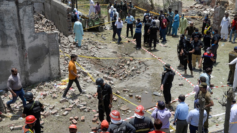 Bus Dibom di Pakistan, 8 Orang Tewas termasuk 4 Warga China