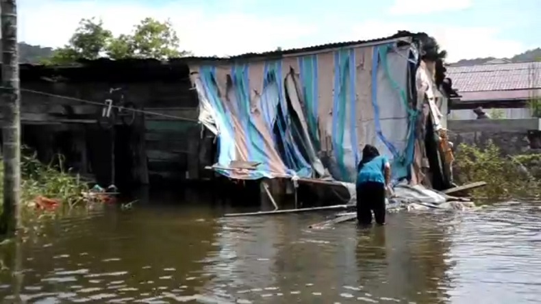 Datangi Keluarga Amir yang tinggal di Gubuk Reyot, Anggota DPRA Janjikan Hunian Layak