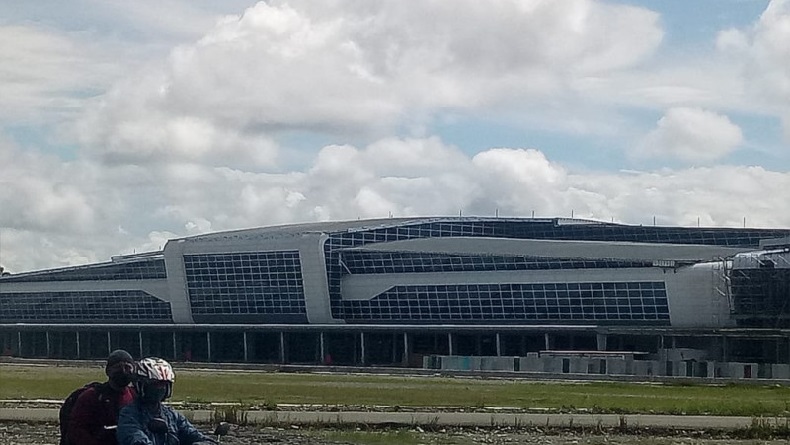 Operasional Penuh Bandara Timika Ditarget Februari 2022, Nanti Ada Garbarata