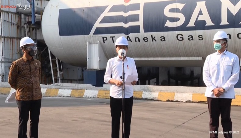 Jokowi Perintahkan Industri Dalam Negeri Amankan Pasokan Oksigen Medis