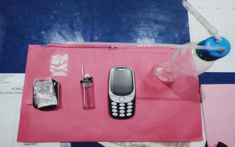 Simpan Sabu, Ibu Rumah Tangga di Padang Ditangkap Polisi