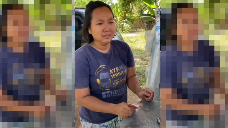 Viral, Ibu Ini Gemetar dan Menangis saat Es Tebunya Dibeli dengan Harga Rp500.000