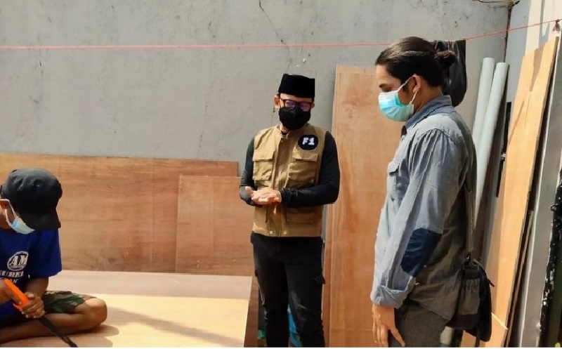 Berdayakan 50 Warga Terdampak Pandemi, Pemuda di Bogor Buat Sentra Peti Jenazah Pasien Covid-19