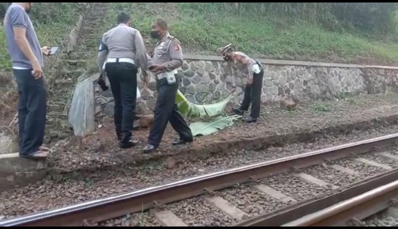Diduga Tersambar Kereta Api, Pencari Rumput di Tasikmalaya Tewas Terkapar