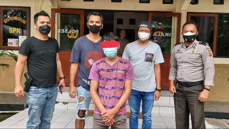 Cemburu Buta, Pemuda di Minut Iris Tangan dan Tikam Kekasih Pakai Pisau Dapur
