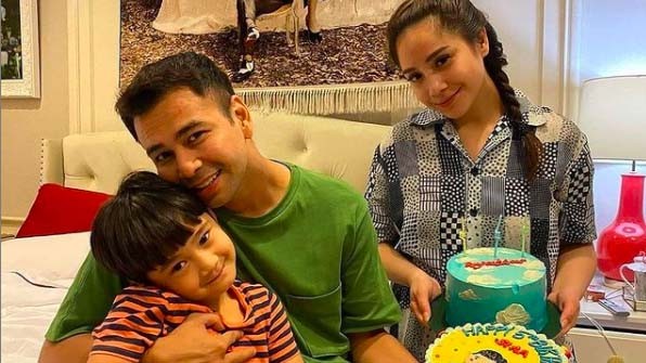 Rafathar Cemburu ke Calon Adik, Raffi Ahmad: Aa Sensitif Cari Perhatian   