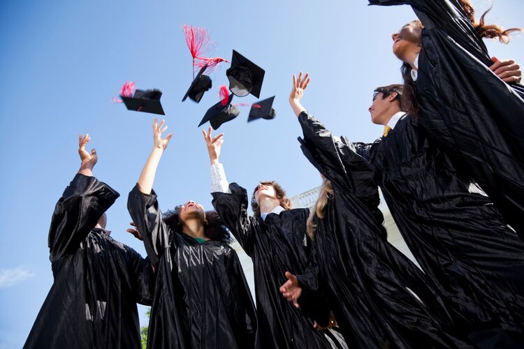 Raih Keuntungan Lebih Besar dengan Menguasai Bahasa Inggris