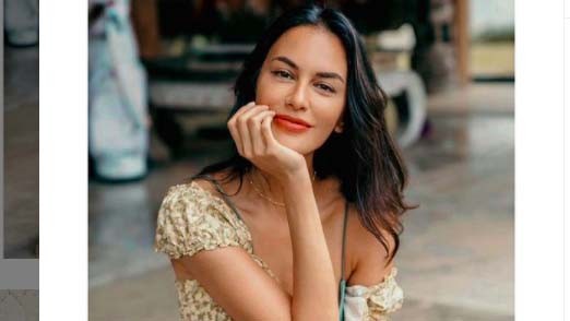 Sophia Latjuba Pose Pakai Mini Dress, Netizen Terpesona: Minum Jamu Apa Awet Bener