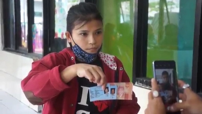 Ratusan Warga Kiaracondong Bandung Gembira Dapat Bantuan Tunai Rp500.000