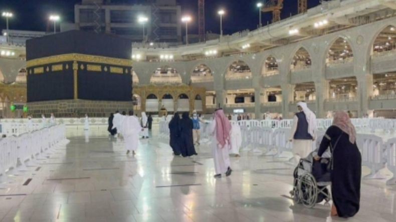 Arab Saudi Wajibkan Jemaah Umrah Indonesia Karantina, Kemenag Akan Lobi