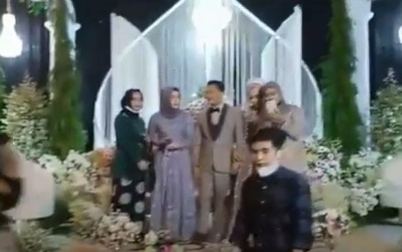 Gelar Hajatan di Masa PPKM, Anggota DPRD Banyuwangi Dijerat Pasal Tipiring