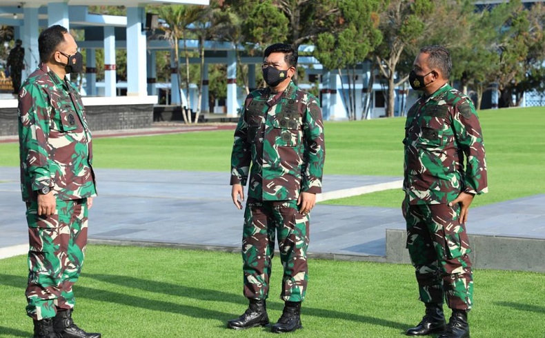 Tingkatkan Semangat Taruna dan Taruni AAU, Panglima TNI Resmikan Lapangan Sintetis Putra Angkasa