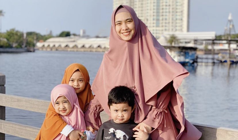 Oki Setiana Dewi Bawa Anak Keduanya ke UGD, Kenapa?