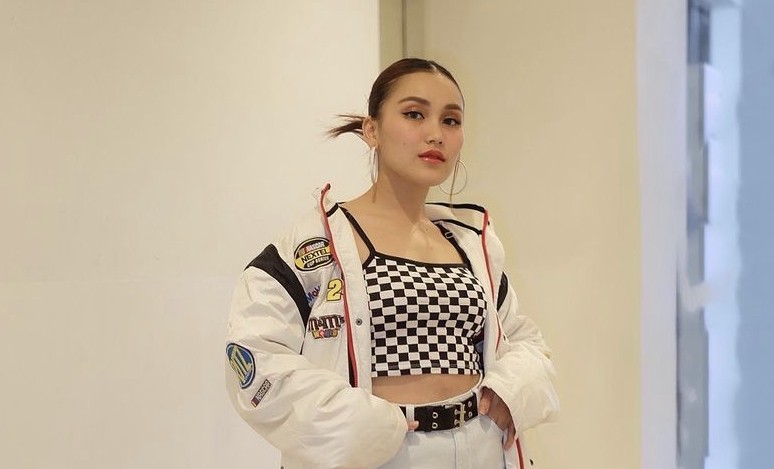 Orang Tua Ayu Ting Ting Sambangi Rumah Haters, Ternyata Pelaku TKI yang Bekerja di Singapura