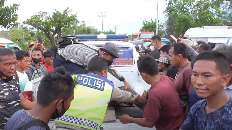 Jatuh dari Motor, Pria di Medan Tewas Terlindas Angkot