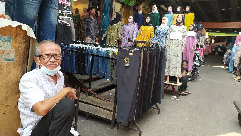 Cerita Pedagang Tanah Abang Jajal Jualan Online, Seminggu Cuma Laku 1