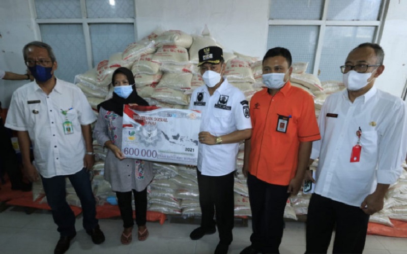 Cek Penyaluran BST, Wawali Kota Banjabaru: Bukan untuk Beli Paket Data maupun Rokok