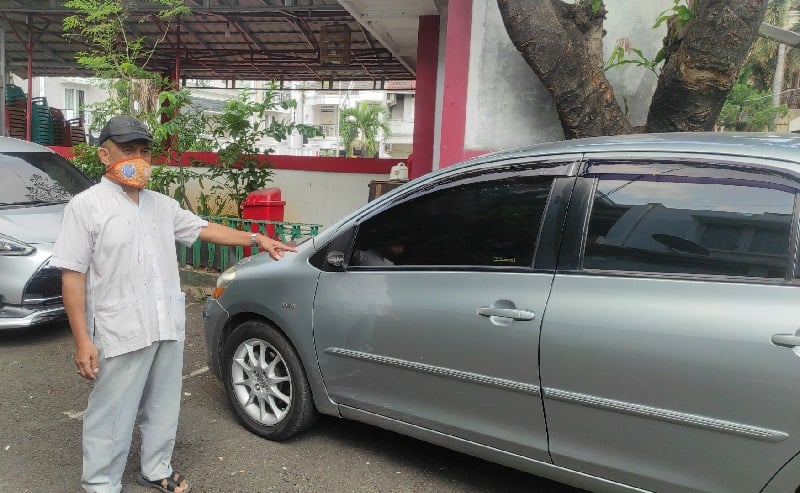 Kaget Sepasang Spion Mobilnya Raib, Warga Tebet Ini Lapor ke Polisi