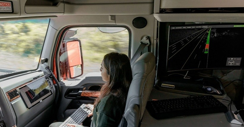 Bridgestone Rambah Teknologi Truk Otonom Jarak Jauh 