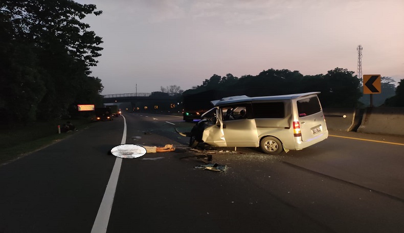 Granmax Tabrakan di Tol Cipularang Purwakarta, Warga Kebumen Tewas Terpental