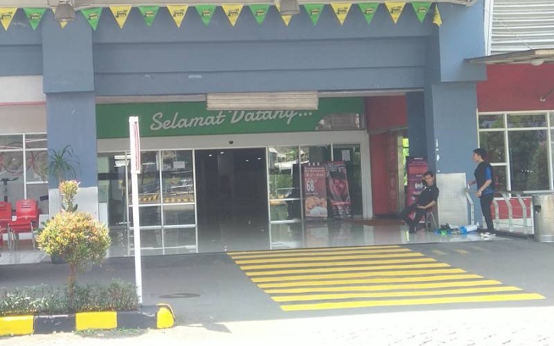 Giant Tak Beroperasi di Indonesia Mulai Hari Ini