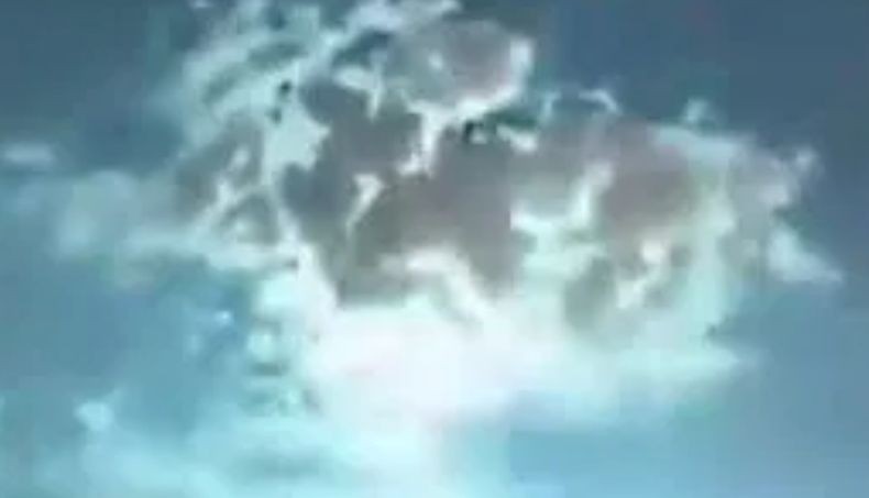 Viral Kilatan Hijau Mengerikan Disertai Ledakan Keras di Langit Turki, Fenomena Apa?