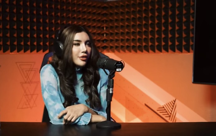 Millen Cyrus Ungkap Keinginan Punya Anak Lewat Donor Sperma