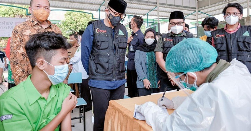 Sandiaga Uno Dukung Vaksinasi Merdeka Percepat Herd Immunity di Kalangan Pelajar