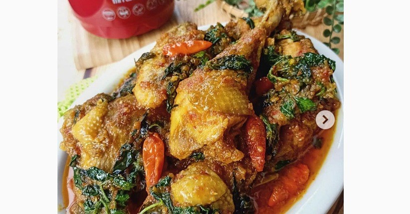 Cara Membuat Ayam Woku Pedas, Bumbunya Berlimpah Bikin Penasaran