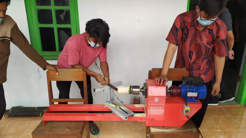 Desa Ini Didorong Jadi Sentra Kerajinan Bambu Berbasis Modern di Blora 