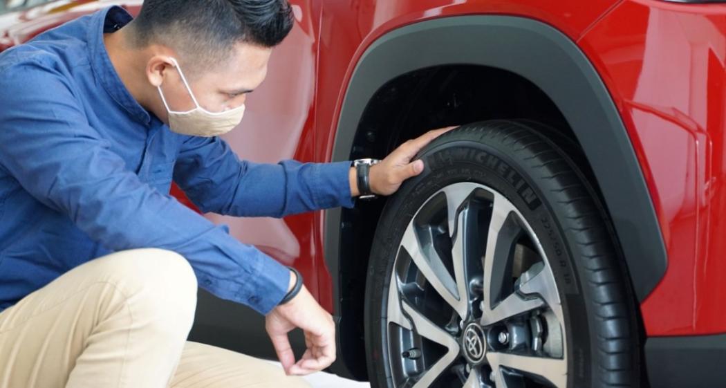 Penyebab Ban Cepat Kempis saat Mobil Diparkir Lama, Begini Cara Mencegahnya